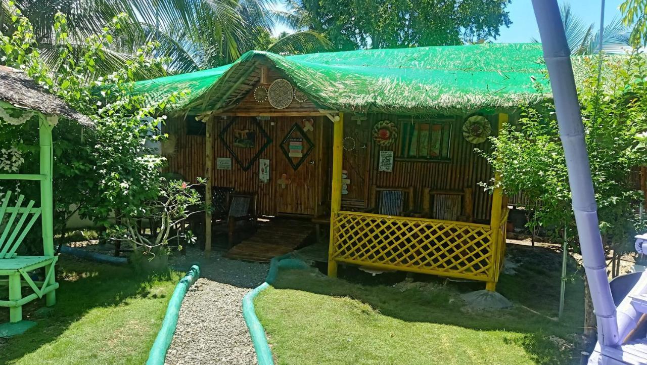 Moalboal Bamboo House / Rooms Exterior foto