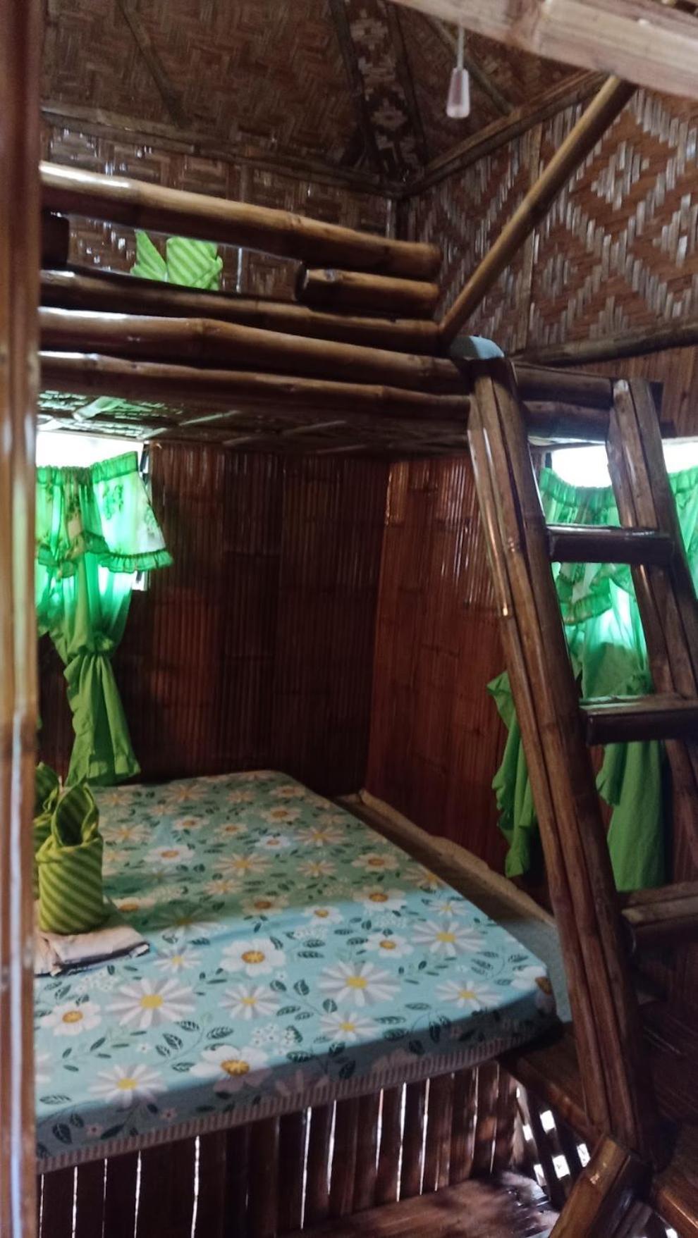 Moalboal Bamboo House / Rooms Exterior foto
